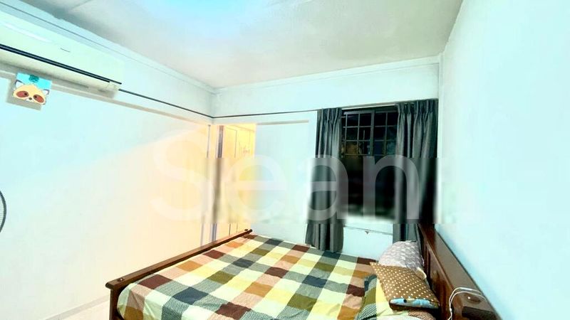 3 Room (3NG) HDB for Rent in  217 Bukit Batok Street 21 - Image 1